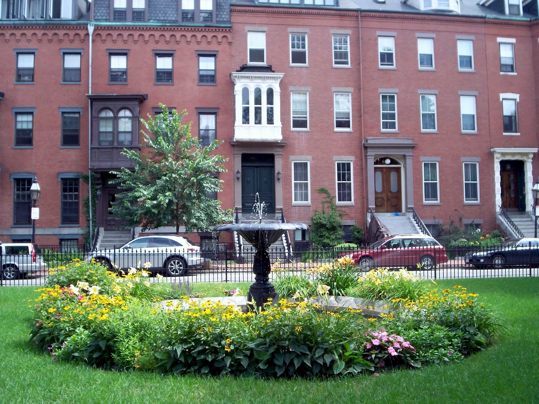 Brownstones and a garden square in Boston's South End